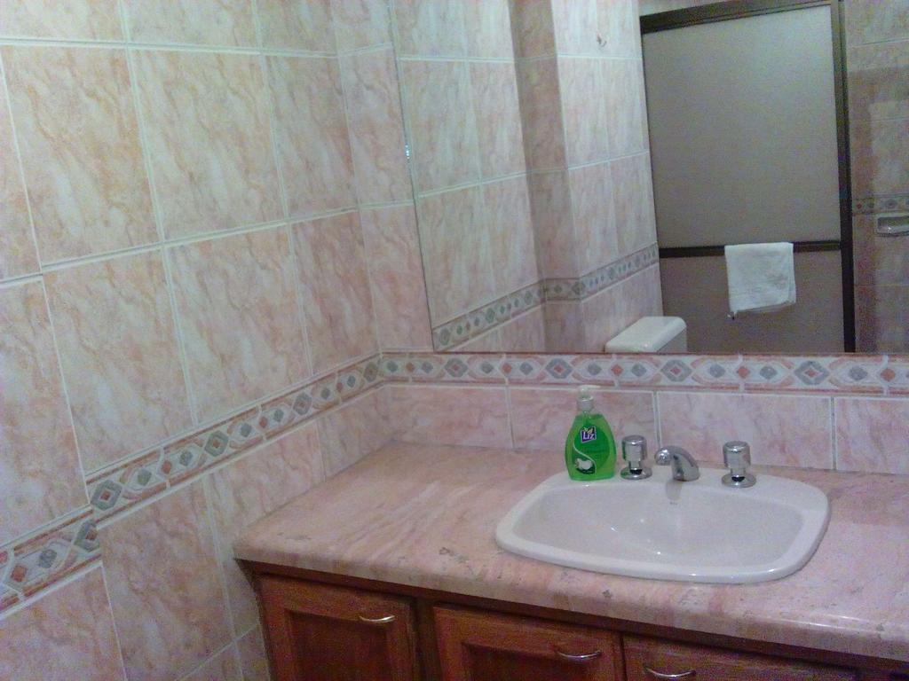 Apartamentos Sercan Cochabamba Oda fotoğraf